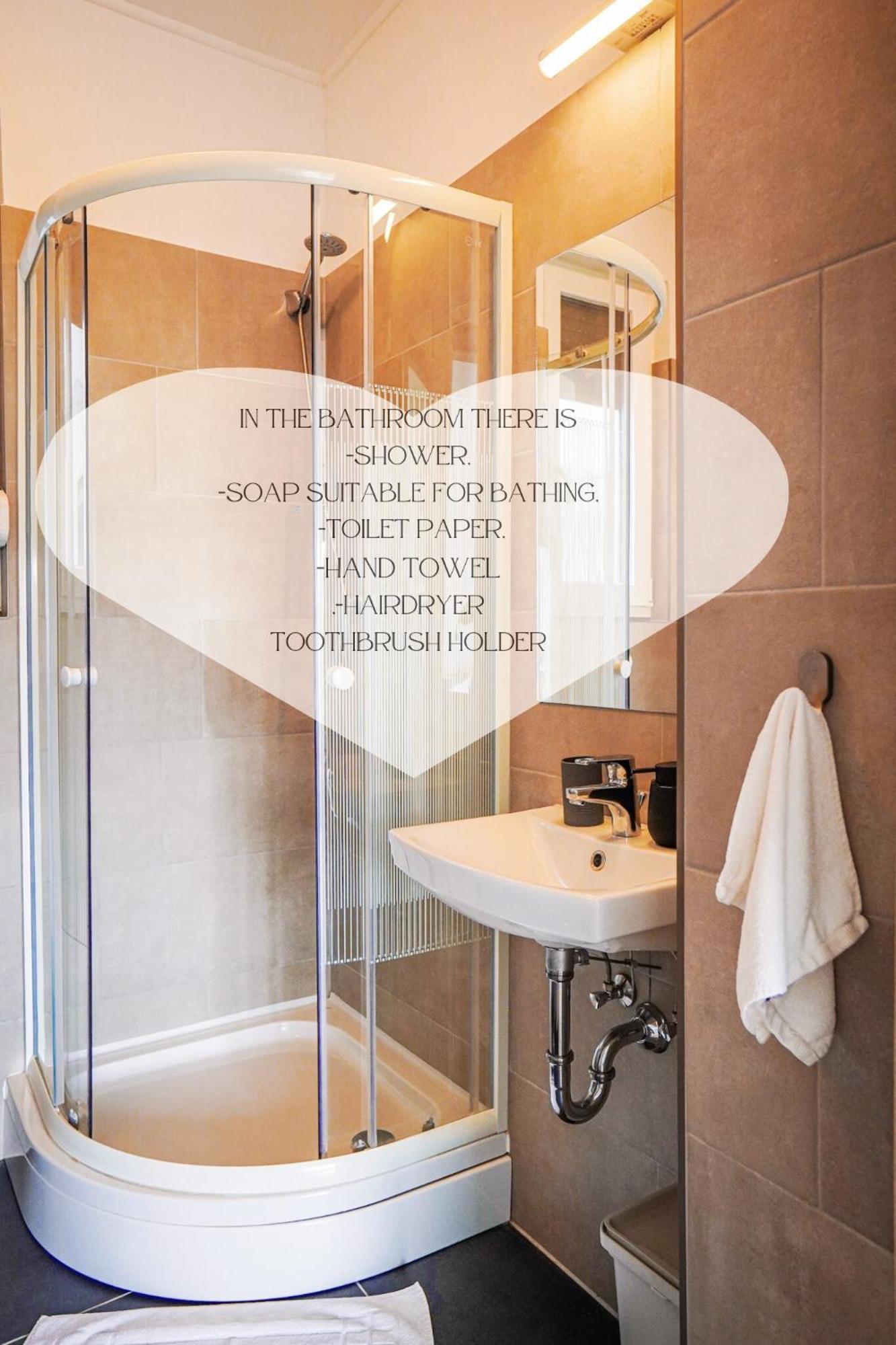 Matyas Corner Apartments Green Square Studio Apartment II Boedapest Kamer foto